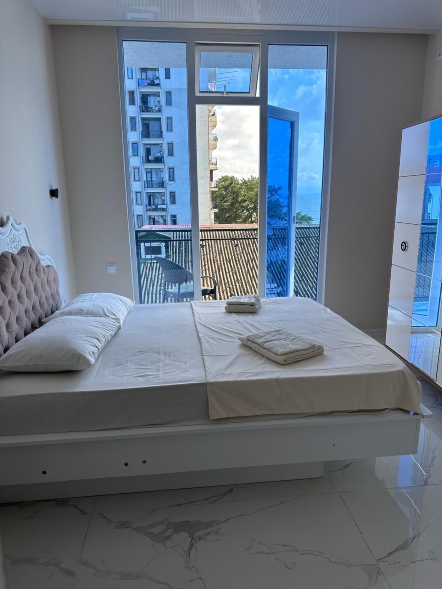 Kobuleti Rezidens Appartement Buitenkant foto
